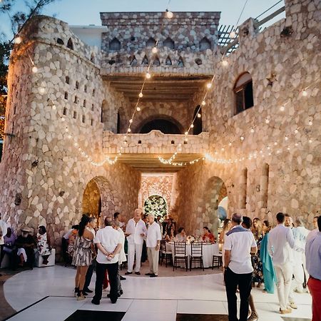 Pattoo Castle Villa Negril Exterior photo