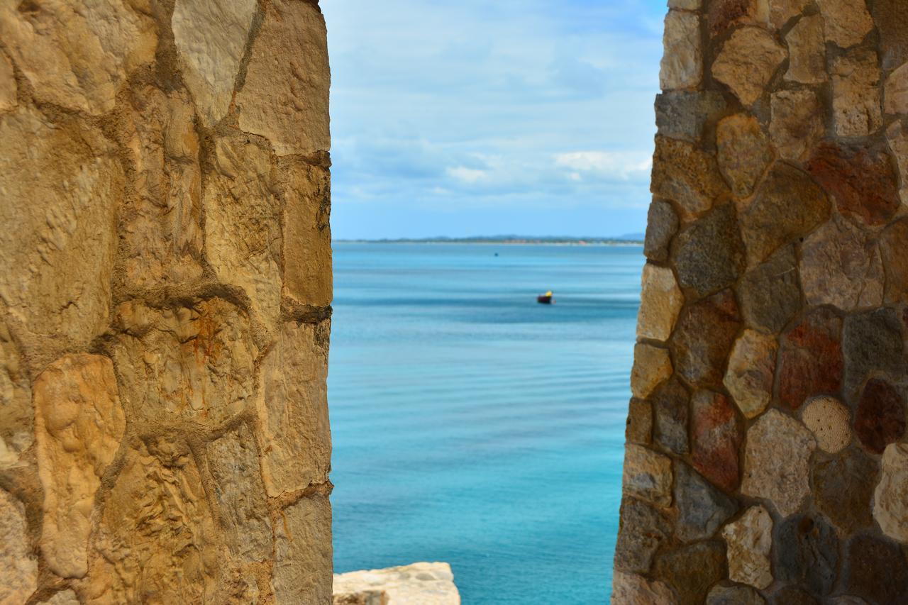 Pattoo Castle Villa Negril Exterior photo